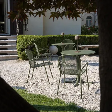 Villa Sizzo Relais B&B 2* Trento